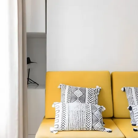 Apartament Contemporary Gem In Lisbon's Heart