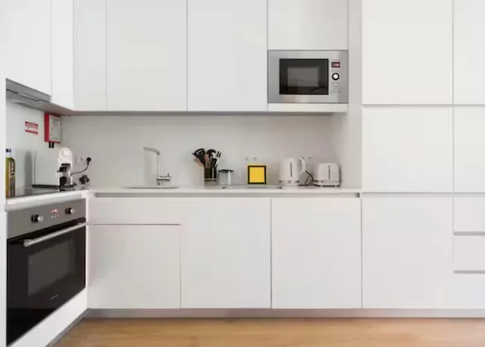 Apartment Contemporary Gem In Lisbon's Heart