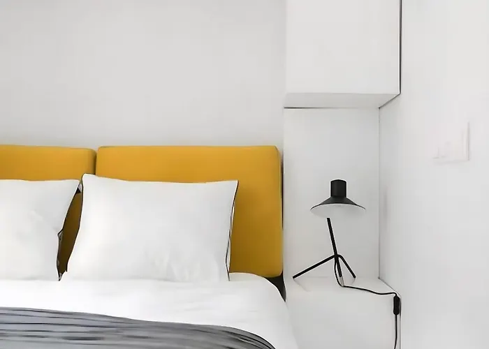 Contemporary Gem In Lisbon's Heart 公寓 *